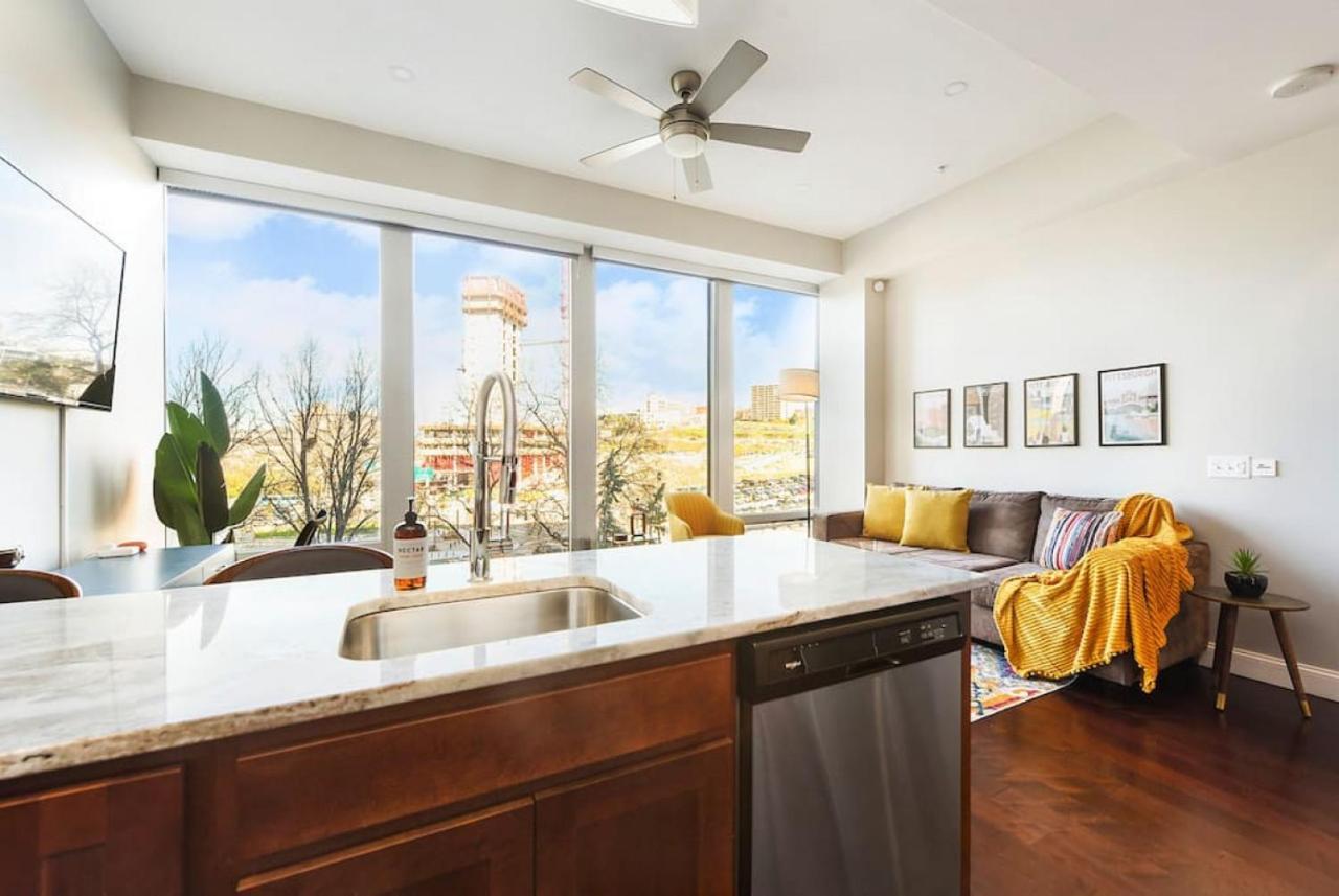 Hostwise Stays - The Washington At Chatham - Free Parking, Private Gym, Skyline Views! Pittsburgh Dış mekan fotoğraf
