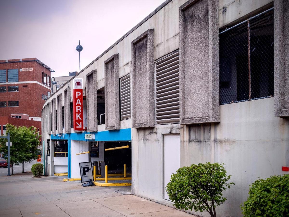 Hostwise Stays - The Washington At Chatham - Free Parking, Private Gym, Skyline Views! Pittsburgh Dış mekan fotoğraf